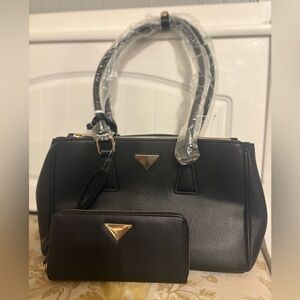 NWT! “Prada Galleria Medium” look-a-like bag and wallet SET!